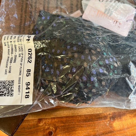 Savage X Fenty Disco Night Iridescent Lace Up Push-Up Plunge Bra - Picture 11 of 12